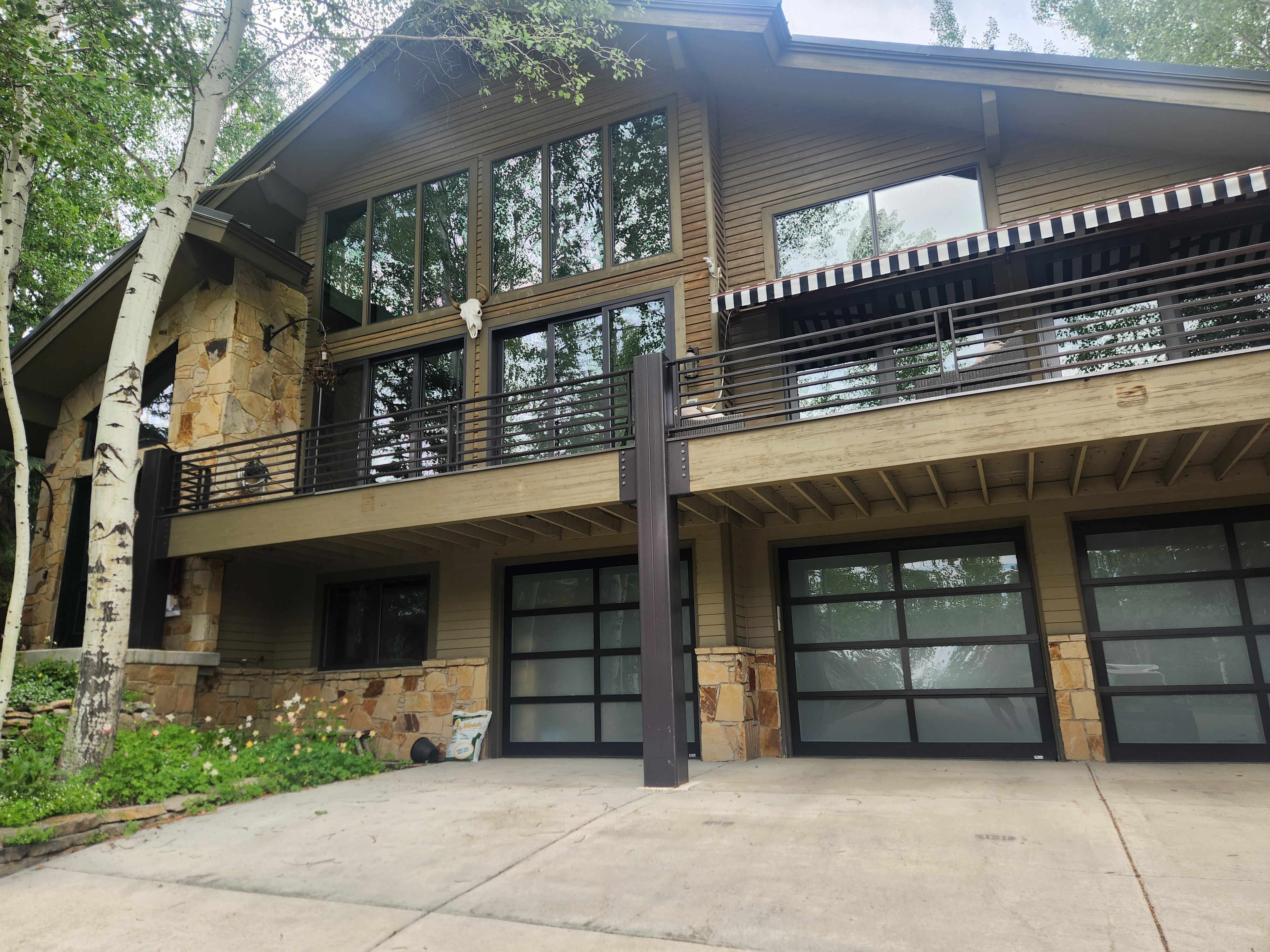 Residential home window cleaning - Utah
